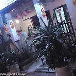 Casa Blanca Guest House
